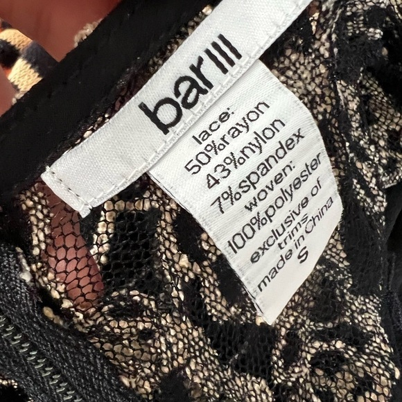 BAR III Long Sleeve Floral Lace Mesh Top Small - Picture 4 of 4